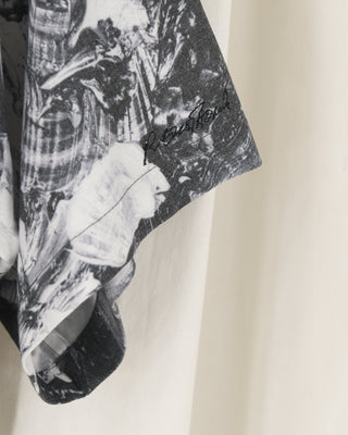 Zero-waste Printed Shirt with Pocket (Black or White)